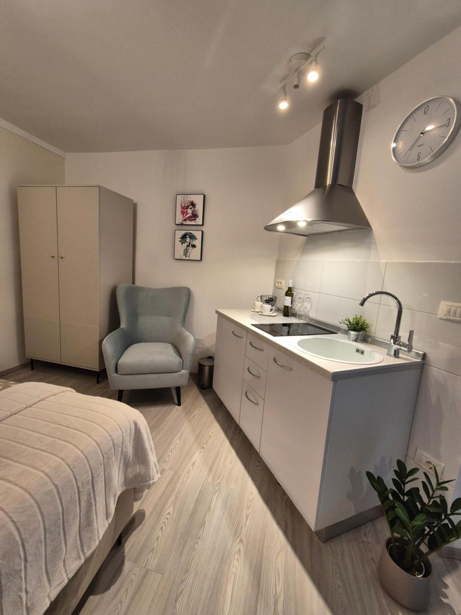 Studio Apartment Lily Rovinj Zewnętrze zdjęcie